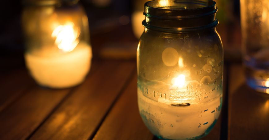 How to Stop Candle Jar Going Black: Easy Tips for a Clean Glow